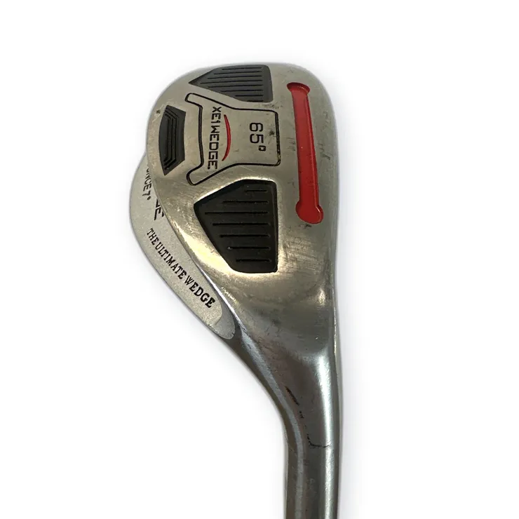 XE1 Ultimate Wedge 65.7 Degree 7 Bounce Steel Shaft Super Stroke