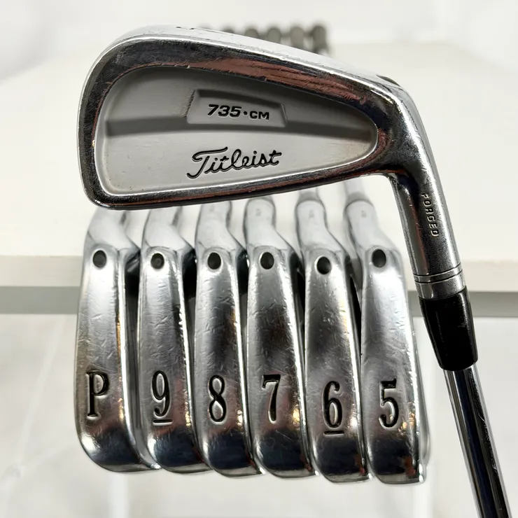 Titleist 735.CM アイアンセット Titleist 735.CM Chrome Iron Set 4-PW - DynamicGold R300 - Stock Grips