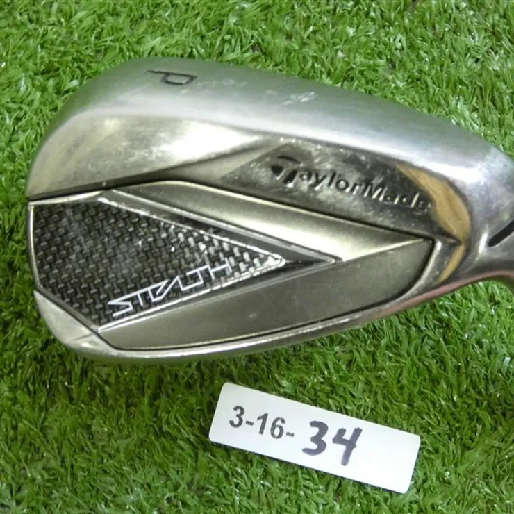 TaylorMade Stealth 43* Pitching Wedge KBS Max MT 85 Regular Steel