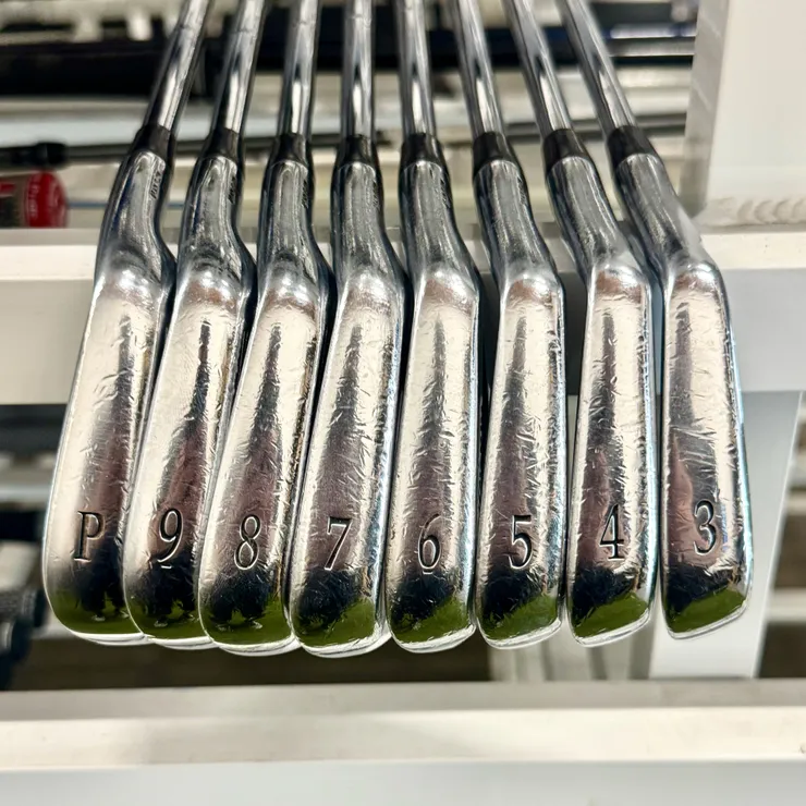 Mizuno MP-64 Iron Set 3-PW - DG X100 Shafts - Lamkin Grips