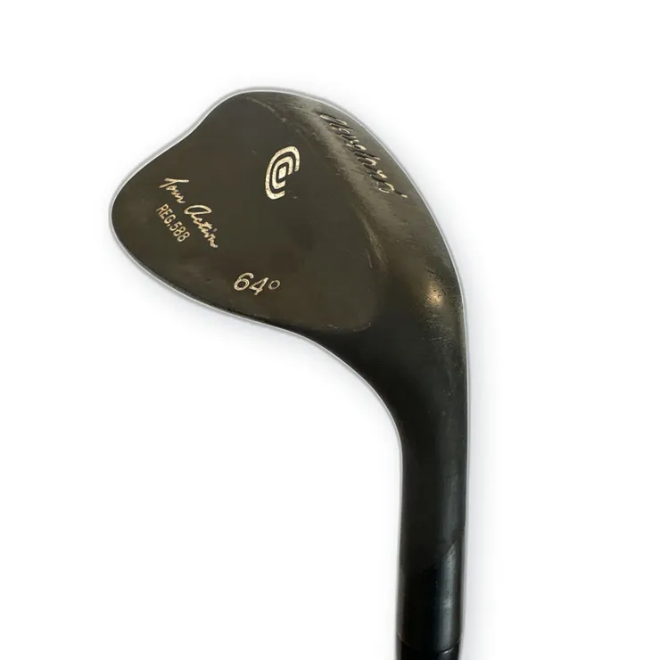 Cleveland Tour Action Reg 588 64 Degree Wedge Dynamic Gold Shaft