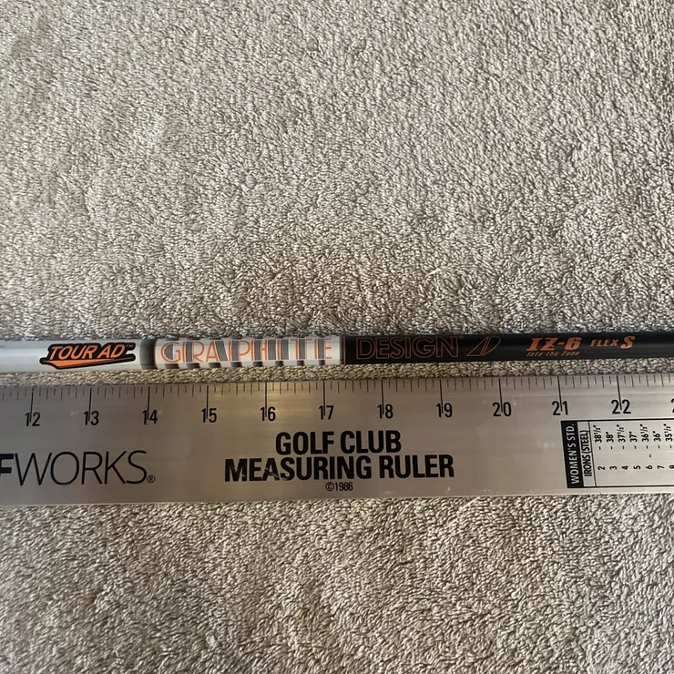 Graphite Design Tour AD IZ-6S STIFF 42.625” Driver Shaft