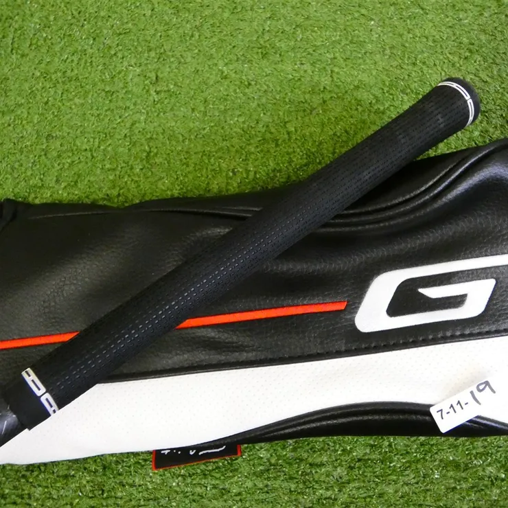 Titleist GT2 9.0* Driver Tensei 1K Black 65 Stiff Graphite with
