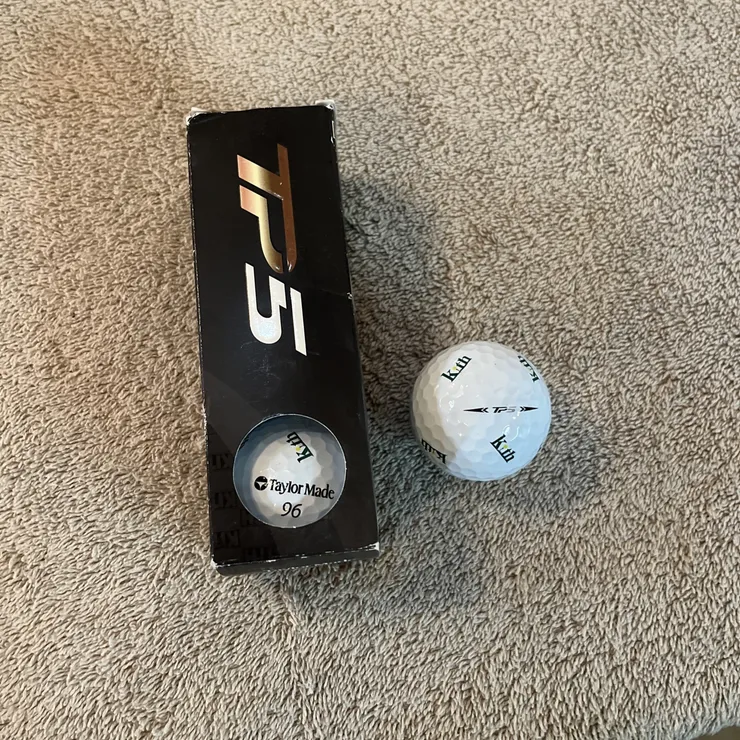 その他 KITH TAYLORMADE TP5 Kith x TaylorMade TP5 2023 Ltd Edition Golf Balls, One