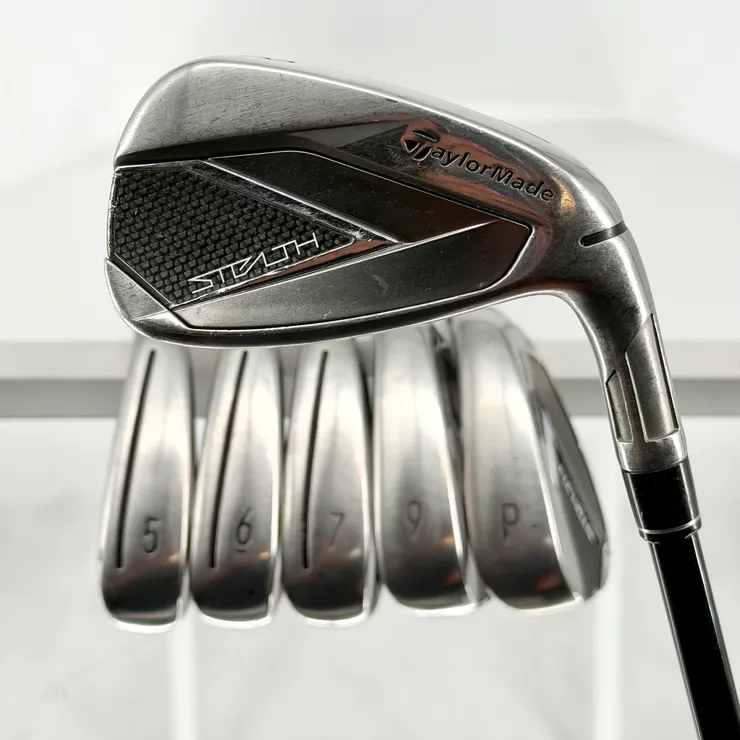 TaylorMade Stealth Iron Set 5-PW - Fujikura Ventus Black 60g R