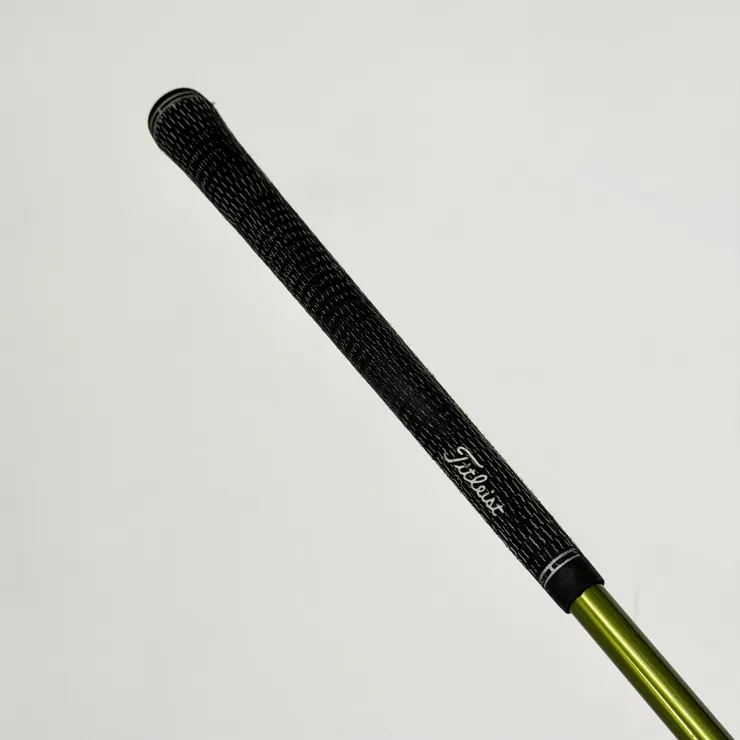 Titleist Pro-Titanium 905T Driver - Aldila NV 65.S Flex - Stock Grip