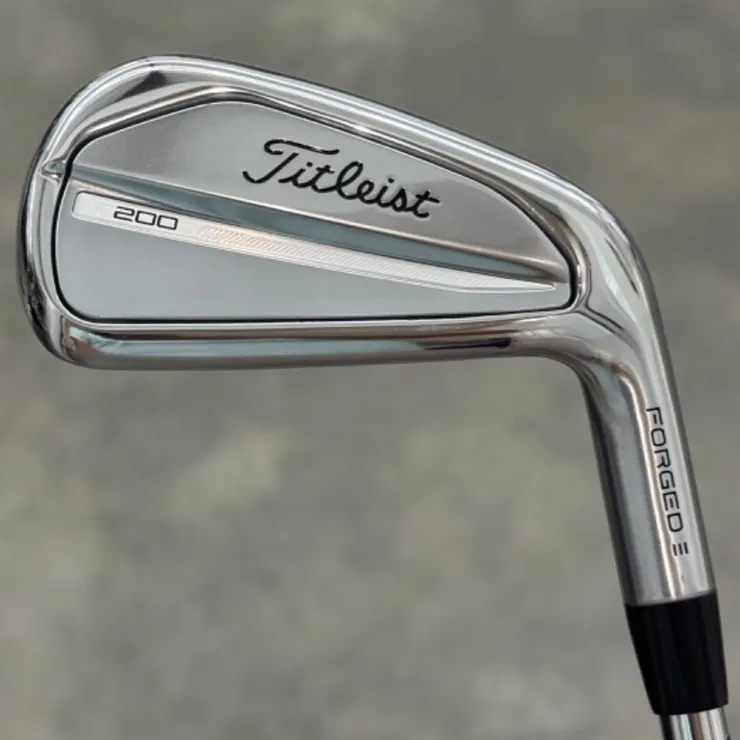 Titleist T200 5番アイアン　AMT TOURWHITE X100 Titleist T200 Prior Generation Custom Fit Irons - Fast & Free