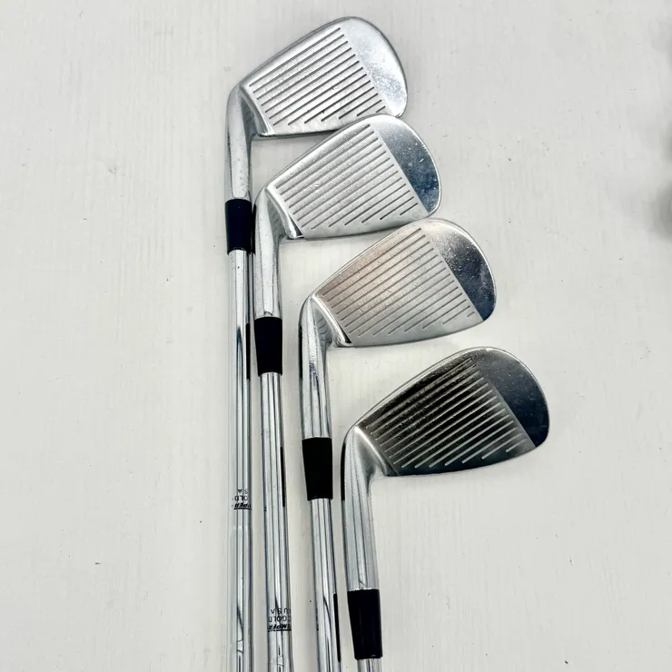 Mizuno MP-64 Iron Set 3-PW - DG X100 Shafts - Lamkin Grips