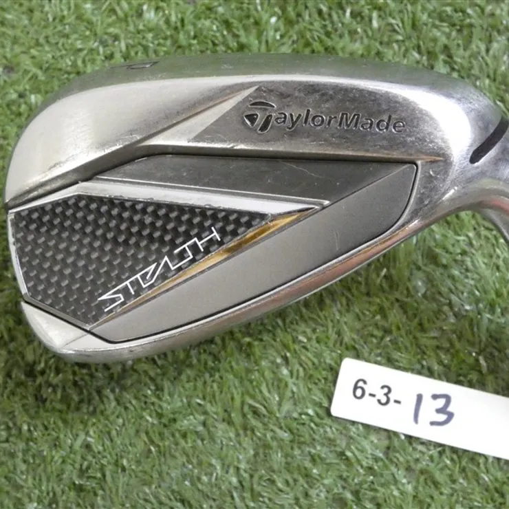 TaylorMade Stealth 43* Pitching Wedge KBS Max 65 Regular Graphite