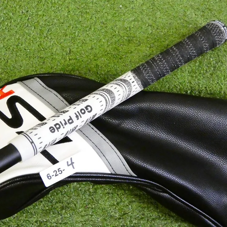 Titleist TSR2 9.0* Driver Kuro Kage 5th Gen 50g Stiff Graphite