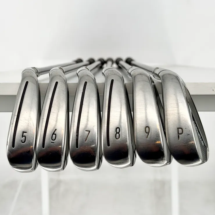 TaylorMade Stealth Iron Set 5-PW - Fujikura Ventus Black 60g R