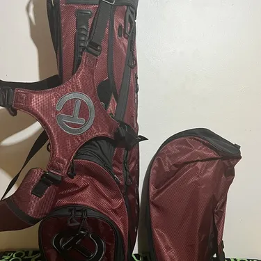 New Scotty Cameron Pathfinder MainStay Garnet Red Stand Bag Circle T CT 900805
