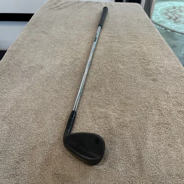TITLEIST SM7 JET BLACK SAND WEDGE 56°-10° S GRIND GRAPHITE WEDGE FLEX, SHIPS NOW
