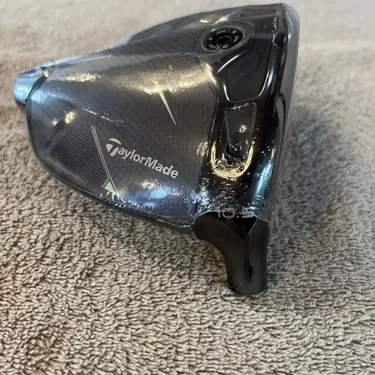 Brand New Right Hand TaylorMade Qi35 10.5° ￼Driver Head Only, Ships Today!