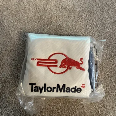 Brand New TaylorMade Oracle Red Bull Mallet Putter Cover White, Ships today!
