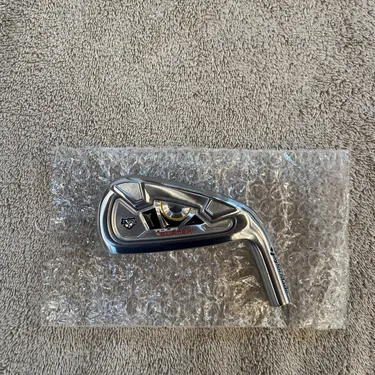 TaylorMade Tour Burner 2-Iron Right Hand TOUR ISSUE Head Only, Ships Today!