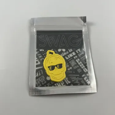 New Swag Golf Series Skull Yellow Ball Marker 920383