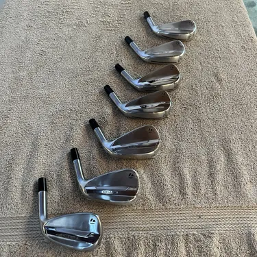 NEW Right Hand Taylormade P790 iron set 4-PW Heads Only, Ships Today!