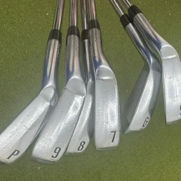 Srixon ZX5 Iron Set 5-PW with Dynamic Gold S300 Shafts and Golf Pride Grips