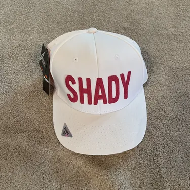 Brand New Shady Canyon Women’s White/Pink Golf Hat, Ships Today!