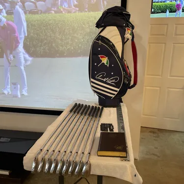 Rare Signed Arnold Palmer Limited Irons, Bag & Book, Super Rare Collectible, New